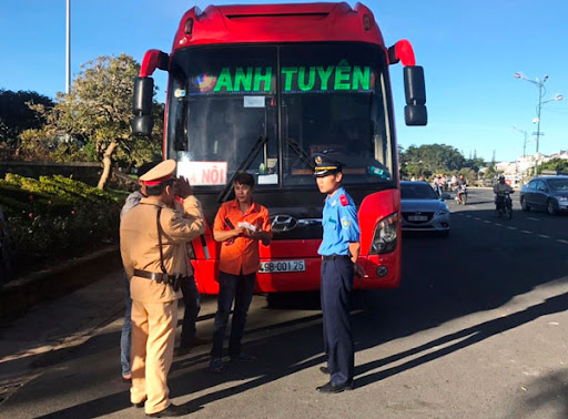 Nhà xe Anh tuyên